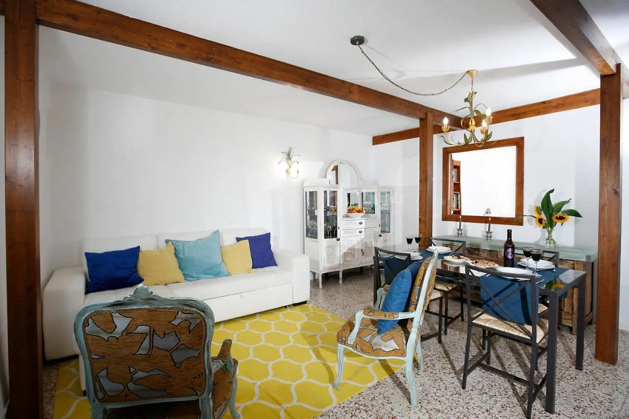 シャレー Candelaria'S Mountain House