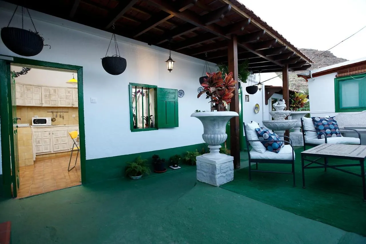 Candelaria'S Mountain House シャレー