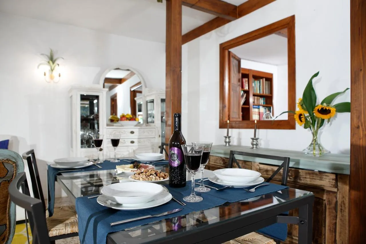 Candelaria'S Mountain House Chalet